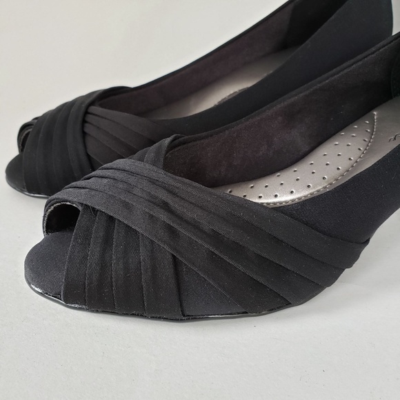 Amelia Grace Larissa black heeled shoe - size 7 - Picture 11 of 14